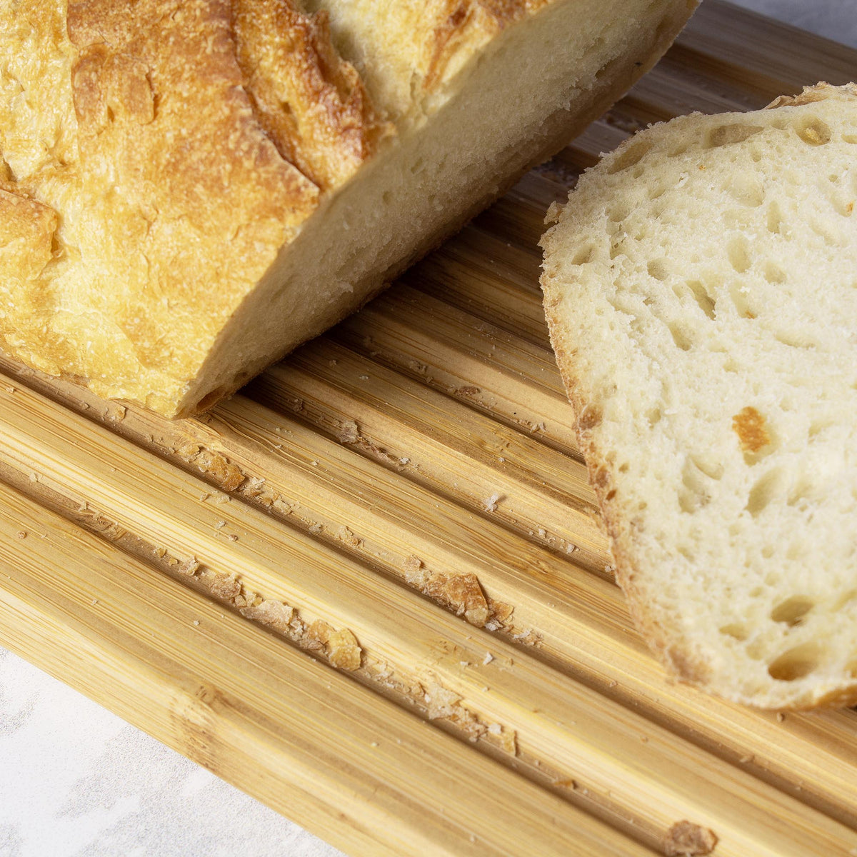 Bamboo Bread Bin with Removable Crumb-Groove Board – product view 3