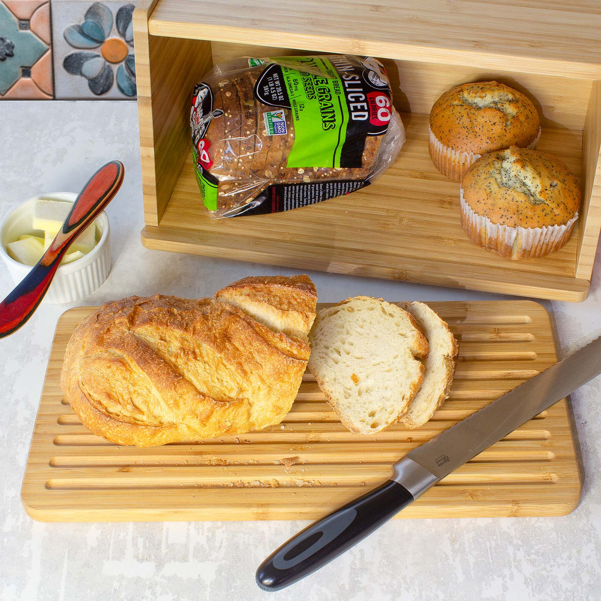 Bamboo Bread Bin with Removable Crumb-Groove Board – product view 4